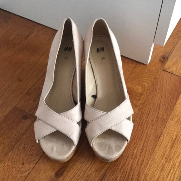 Light pink wedges - Picture 2 of 2